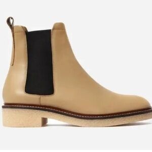 Everlane The Easy Chelsea Boots – Leather – Neutral Tan / Beige – Size 8